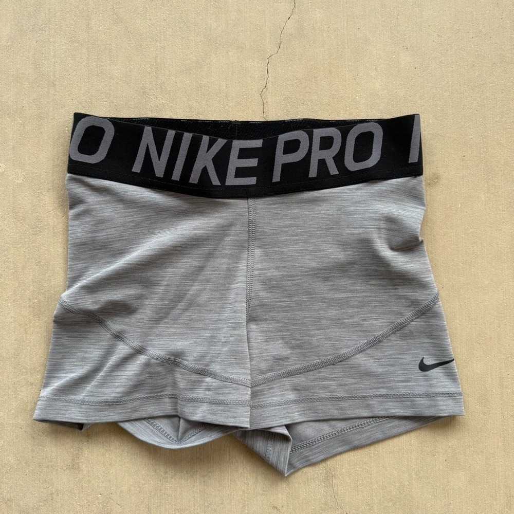 Nike Pro Dri-FIT Womens Small Gray 3" Compression Shorts Volleyball Training